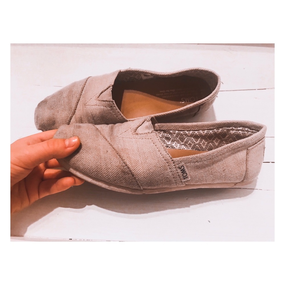 Tan/gold toms